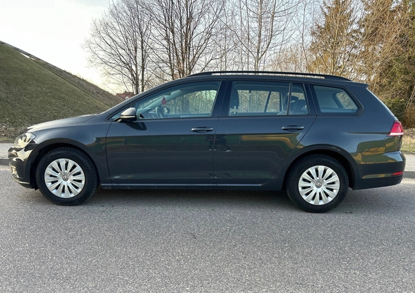 Volkswagen Golf cena 47900 przebieg: 124000, rok produkcji 2019 z Konin małe 79